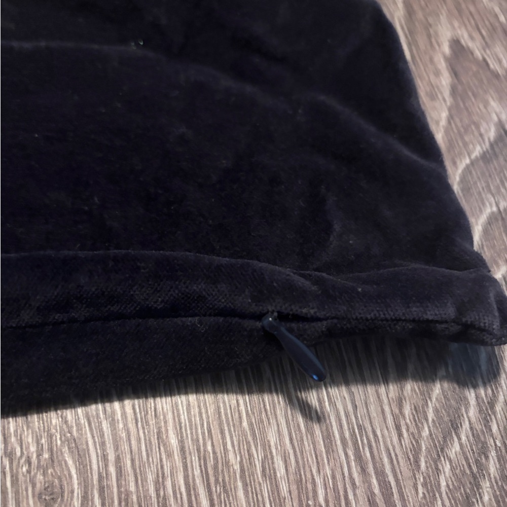 H&M Tiger Pillow Cover - Picture 3 of 3